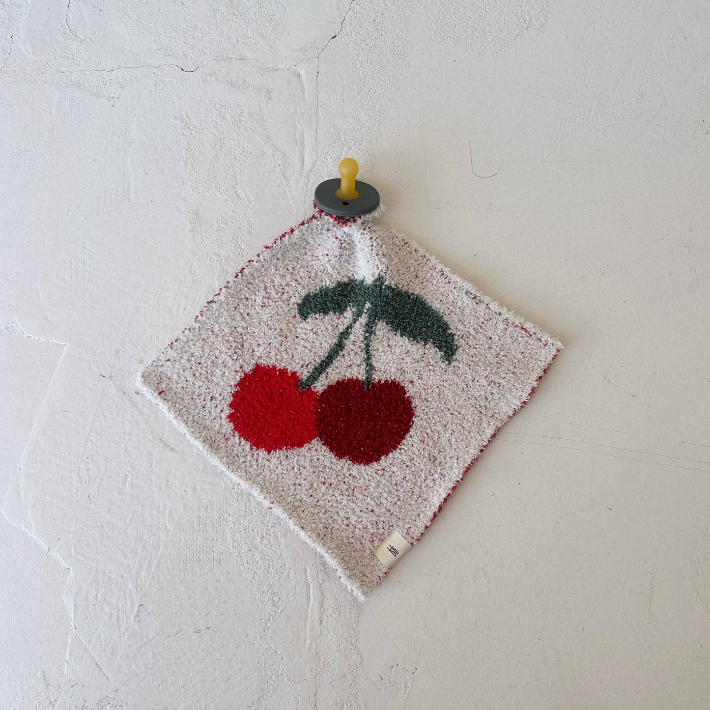 Lovey | Cherry